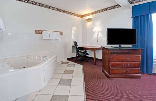 Laramie Hotel | Days Inn by Wyndham Laramie