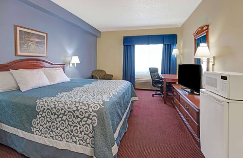 Laramie Hotel | Days Inn by Wyndham Laramie