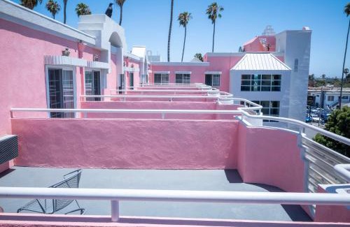 Mid-City Hotel | Days Inn by Wyndham Santa Monica