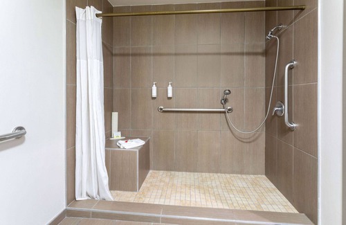 Mid-City Hotel | Days Inn by Wyndham Santa Monica