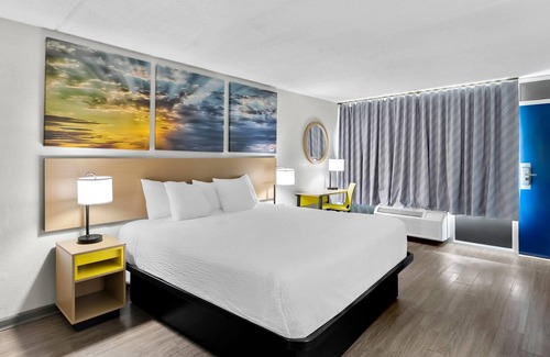 Seneca Hotel | Days Inn by Wyndham Seneca / Clemson Area