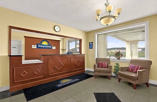 Emporia Hotel | Days Inn by Wyndham Emporia