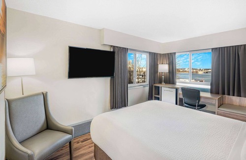 Inner Harbour Hotel | Days Inn by Wyndham Victoria On The Harbour