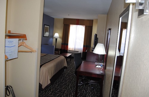 Prattville Hotel | Days Inn & Suites by Wyndham Prattville-Montgomery