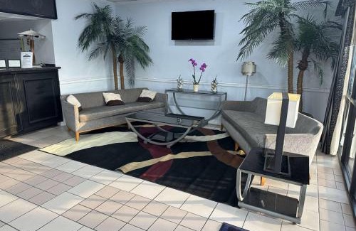 Jennings Hotel | Days Inn & Suites by Wyndham Jennings
