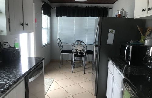 Carter Norwood Casa | Daytona Beach Shores Beach House con piscina y bañera de hidromasaje