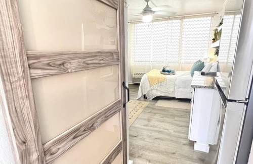 Bostwick Park Condominio | Daytona Beach Boho Condo Pool is Open
