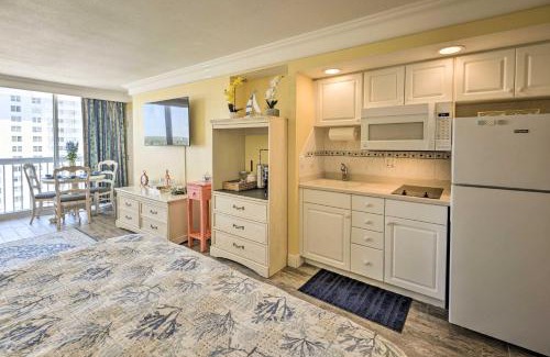 Ortona Park Apartamento | Daytona Beach Resort Studio with Ocean View and Pools!