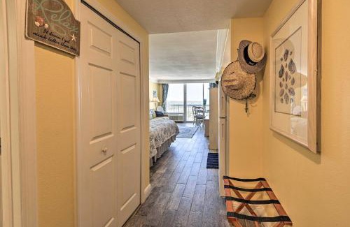 Ortona Park Apartamento | Daytona Beach Resort Studio with Ocean View and Pools!