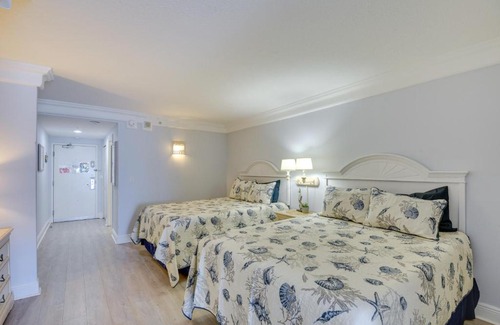 Ortona Park Apartamento | Daytona Beach Studio Condo with Ocean Views!