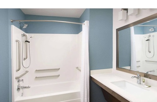 Daytona Beach Casa | Daytona! Never Boring, Always Fun! Enjoy non-stop!