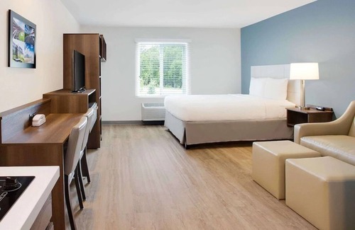 Daytona Beach Casa | Daytona! Never Boring, Always Fun! Enjoy non-stop!