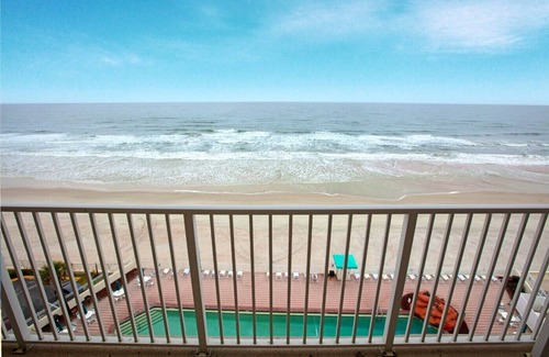 Lenox Park Villa | Daytona On The Beach. Its a Spring Fling!