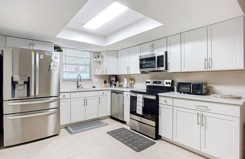 Holly Hill Casa | Daytona's Perfect 10