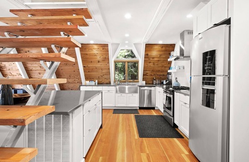Pineland Chalet De Esquí | Dazzling Chalet 2000 sq / ft 4bd 2. 5ba por Sunnyside!