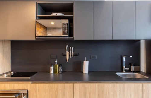 Barrios Unidos Apartamento | Dazzling Duplex in Virrey