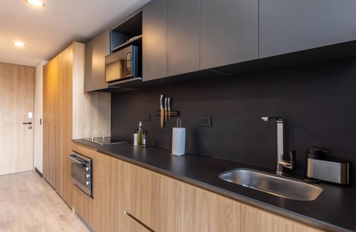 Barrios Unidos Apartamento | Dazzling Duplex in Virrey