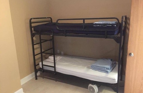 Shaw Hostal | DC International Hostel