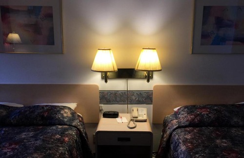 Dawson Creek Hotel | DC Lodge