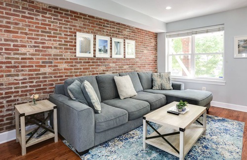 Kingman Park Casa | DC Rowhouse w/ Private Backyard | Close to H St