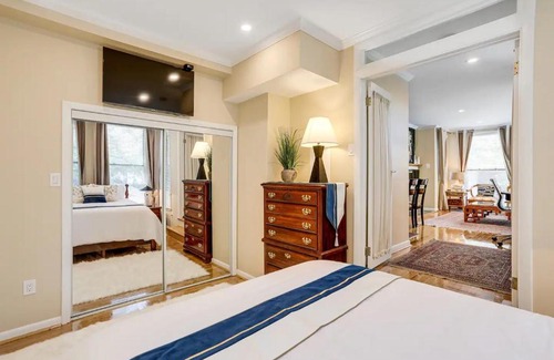 West End Casa | DC's Best Address -10min to White HSE - 500 mbps