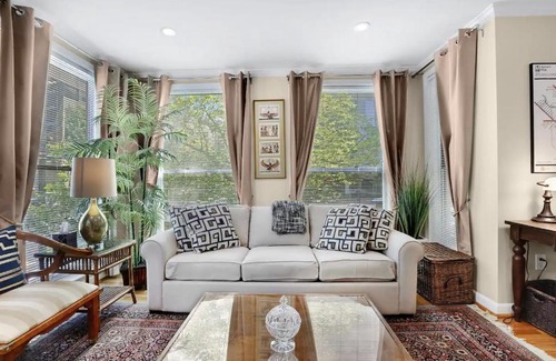 West End Casa | DC's Best Address -10min to White HSE - 500 mbps