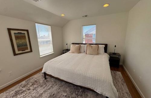 Jefferson Manor Casa | DC Suburb Home with Parking Near Metro DC