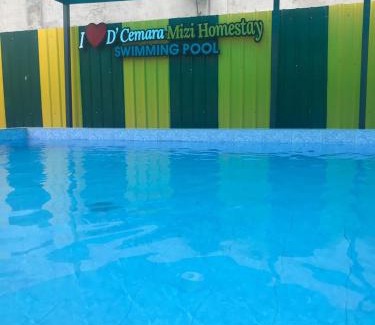 Gurun Casa | DChemara Mizi Homestay Swimming Pool