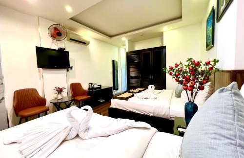 Downtown Ho Chi Minh City Hotel | DDA Hotel District 1- Bùi Viện-Đề Thám Walking Street