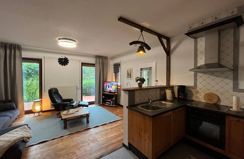 Backemoor Apartamento | de Buhr, Herma 95159 - Ferienwohnungwallheckenblick Schatteburg
