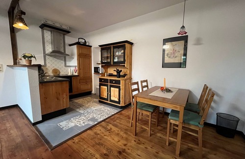 Backemoor Apartamento | de Buhr, Herma 95159 - Ferienwohnungwallheckenblick Schatteburg