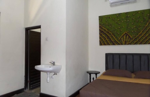 Malang Casa | De Clove Guest House