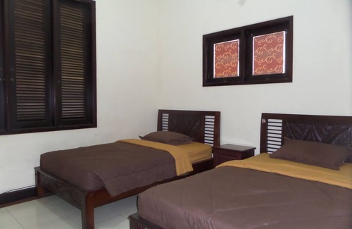 Malang Casa | De Clove Guest House