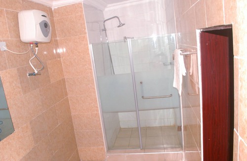 Ofin Hotel | De Dreams Hotel & Suite