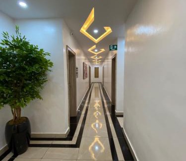 Ikotun Hotel | De Emerald Hotel & Apartments
