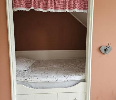 Sumar Cama Y Desayuno | De Friese Wouden
