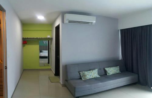 Shah Alam Casa | De Houz @ Setia Alam Trefoil Homestay
