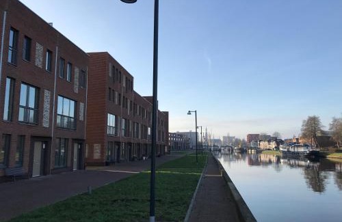 Groningen Cama Y Desayuno | De Kade