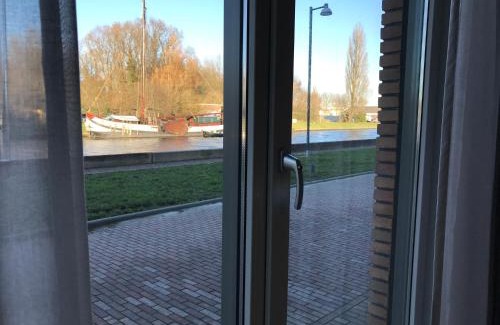 Groningen Cama Y Desayuno | De Kade