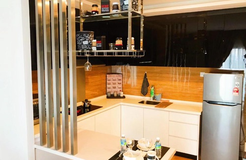 Seri Kembangan Apartamento | De Leasure Homestay#Wifi#Netflix#Free Parking