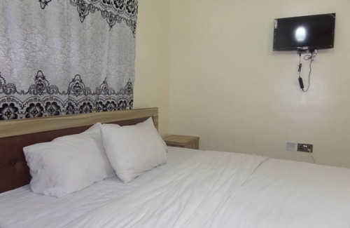 Ikotun Hotel | De Maria Inn Apartment