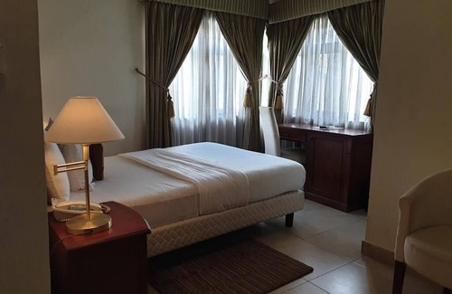 Owerri Hotel | De Range Hotel
