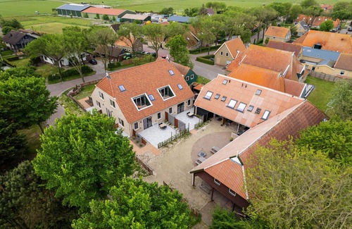 Municipality of Ameland Apartamento | De Witte Brugh- Bureblinke'd