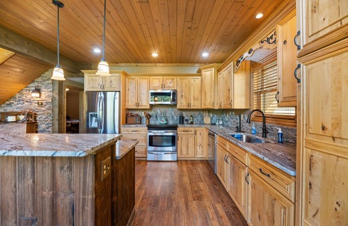 Deadwood Cabina | Deadwood Private Luxury Cabin with Gold Mine and Creek