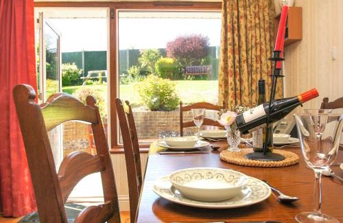 Rottingdean Casa | Dean Court Garden - Parking - by Brighton Holiday Lets