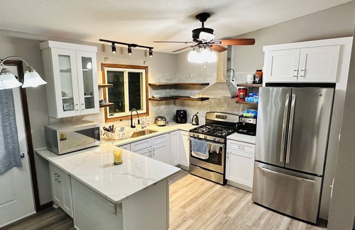 Shakopee Casa | Dear Spring and Summer Lovers, Quickly Place Your Reservation Twin Cities Heart