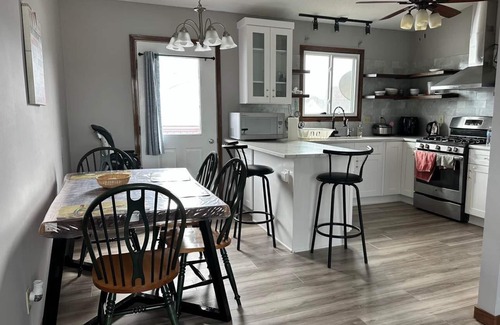 Shakopee Casa | Dear Spring and Summer Lovers, Quickly Place Your Reservation Twin Cities Heart