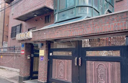 Yeonnam-dong Casa | DearMin GuestHouse In Hongdae