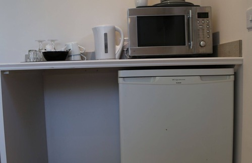Brunel Cama Y Desayuno | Debden Guest House