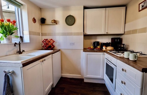 Martlesham Heath Cabaña | Deben Cottage – Alojamiento que Admite Perros en el Corazón de Woodbridge